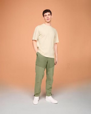 On Cloud Studio-T T-shirts Herr Beige | On_SE9057